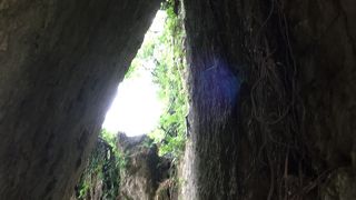 雨の日は滑りやすいです