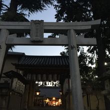 朝の神社