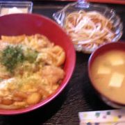 比内地鶏の親子丼が食べられます