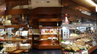 搭乗前の買い物