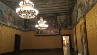 約2時間、3分の1を観光しました。