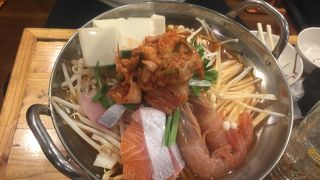 おくまん盛りに海鮮チゲ鍋！