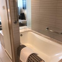 バスタビも広くいい感じです