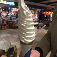 極上牛乳ソフト