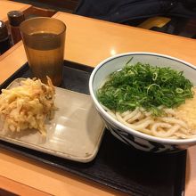 かき揚げ朝食麺大盛