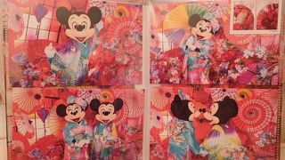 ニナミカグッズで大混雑！