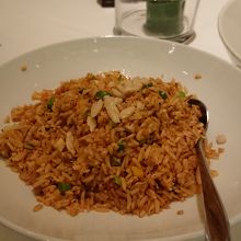 チャーハンはタイ米っぽいお米でパラパラ美味しい
