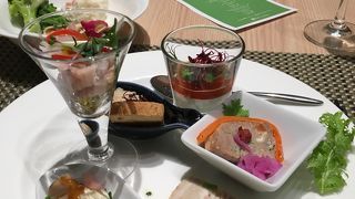 利用して納得の人気ビュッフェ