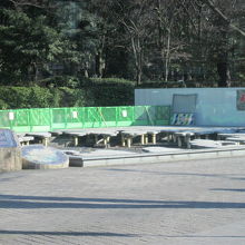 冬は工事中の箇所も多くなる気がしますね…