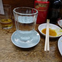 「やかん」から焼酎を注いでいただきました。