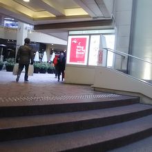 アジアンメニューとマクドナルドの上にあるファミリーレストランが居心地がいいのでよく利用している By つくばん ウィング高輪 Westのクチコミ フォートラベル
