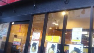 濃厚ですのでネギが入るぐらいでちょうど味付けの調整がいい。