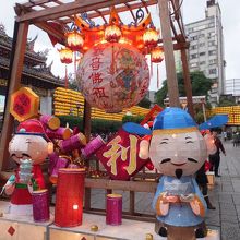 龍山寺の境内の風景
