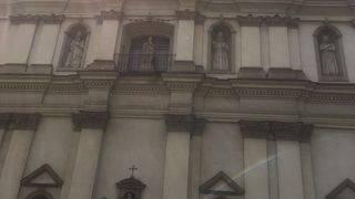 「ヴァヴェル城」の近くにある大きな教会☆