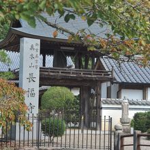 よく手入れされた寺院だ