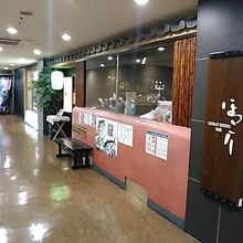 ラビヤマダ電気のビル、８階にあります