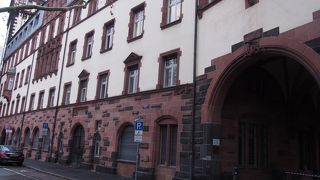 レーマー広場から西へ