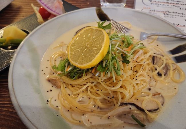 Bar de nikko くじら食堂