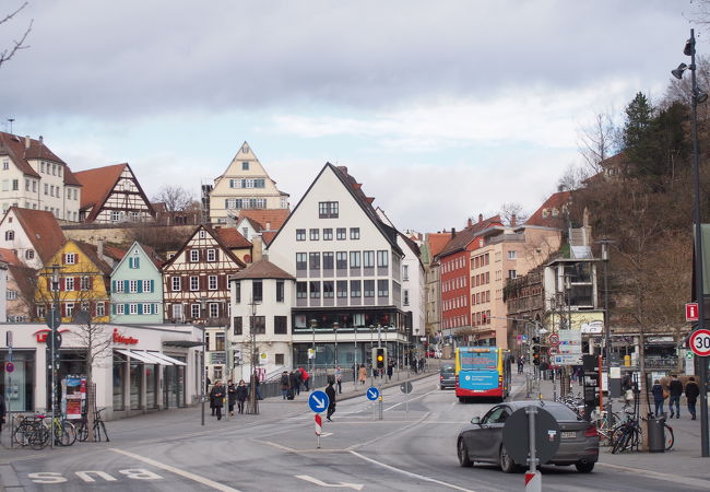 新市街からエバーハルト橋までの道