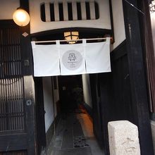 入り口は町屋っぽい