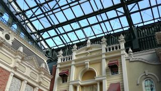 最大規模のお菓子の専門店