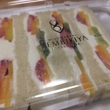 フルーツサンド