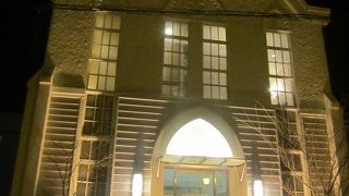 今度はステーキハウスに…