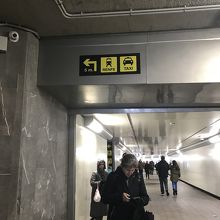 この看板見落とさないように