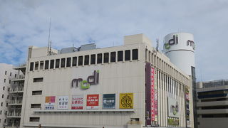 JRにも地下鉄にも直結していて便利です。