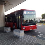 空港から市内への足として