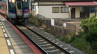 終点間際の区間でも場合によっては相席でないと座れないことがあります