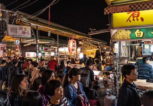 地元の人に最も人気のある夜市