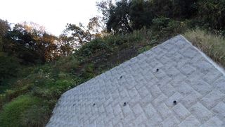 巨福呂坂切通跡