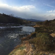 新巻遊歩道 (吾妻川自然遊歩道)