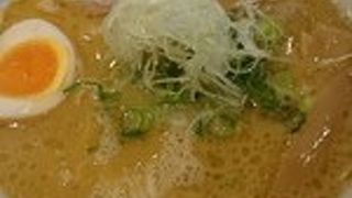 和風だしと豚骨のダブルスープが絶品