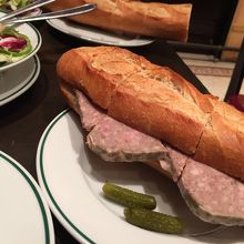 パテサンドのランチ