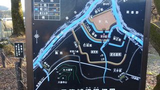 ＪＲ長篠城駅から徒歩10分弱です。