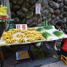 烏來老街　バナバ