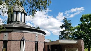 珍しいチョウザメの専門館