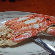 カニの焼き物です。身がびっしりとプリプリして美味しい。