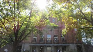 閉鎖されて、建物はそのままに