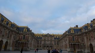 とても混みあっています