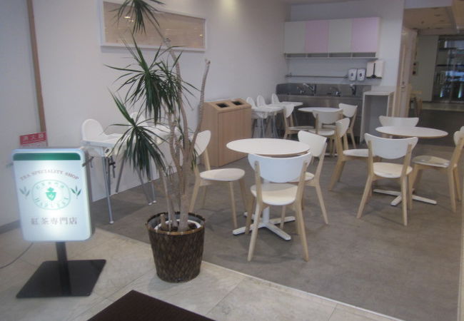 ここはそのまま営業継続とのことでした