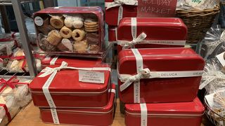 クリスマス商品を探しに。