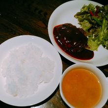 ハンバーグステーキ780円