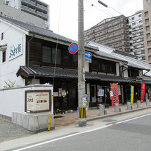 「櫛田神社」の目と鼻の先ですが、今まで気づきませんでし