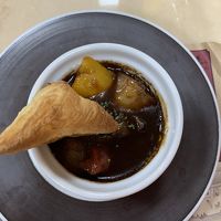 夕食のタンシチュー、美味です。