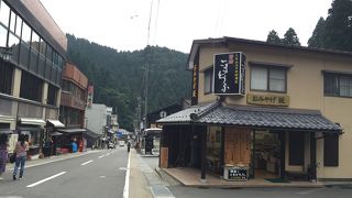 沢山のお土産屋さん