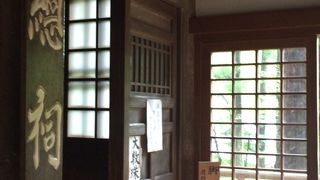 大数珠がある部屋