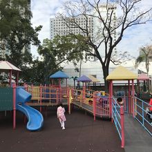 広いプレイグラウンド